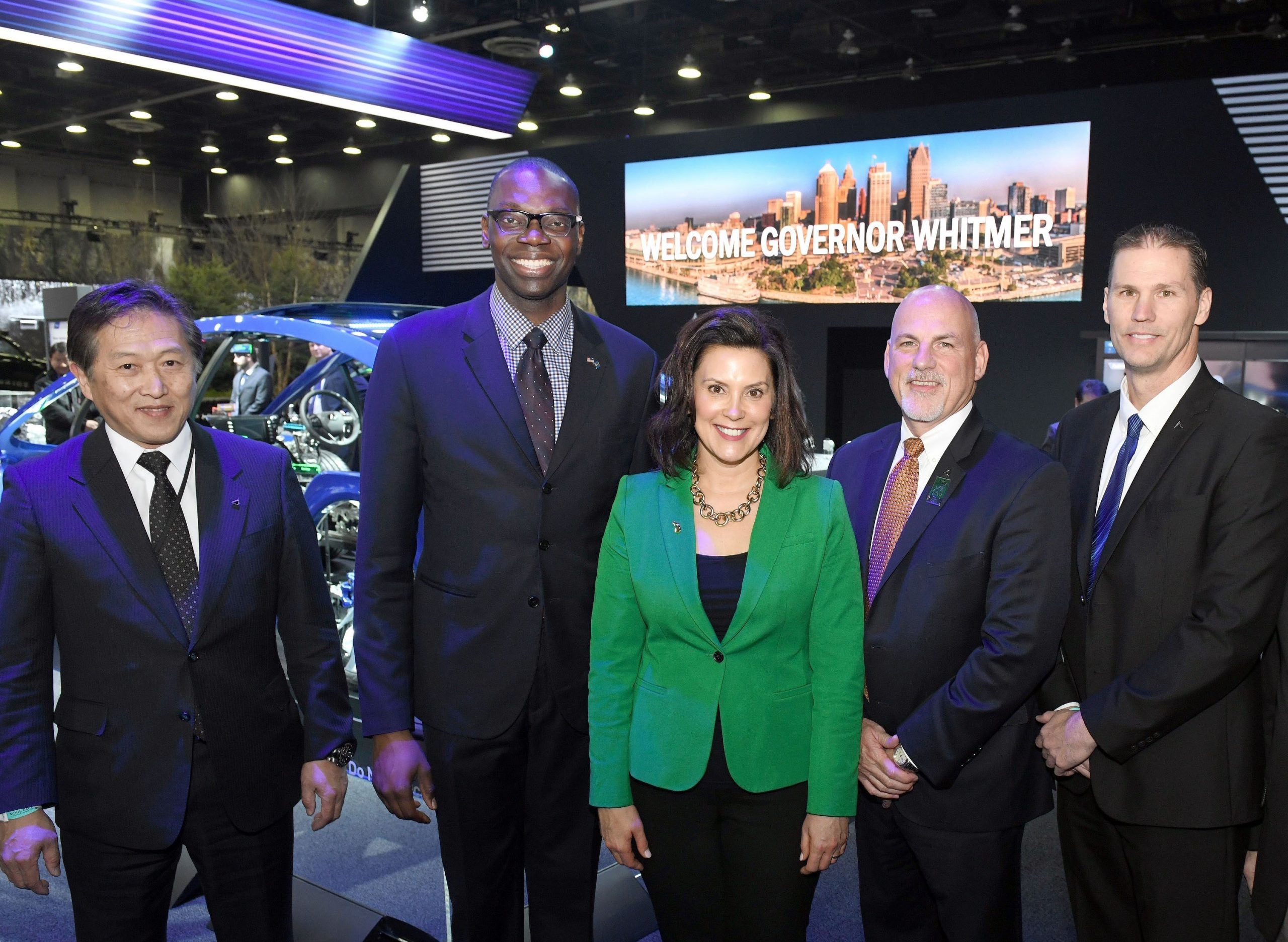 Michigan Gov. Whitmer visits AISIN Group at NAIAS 2019